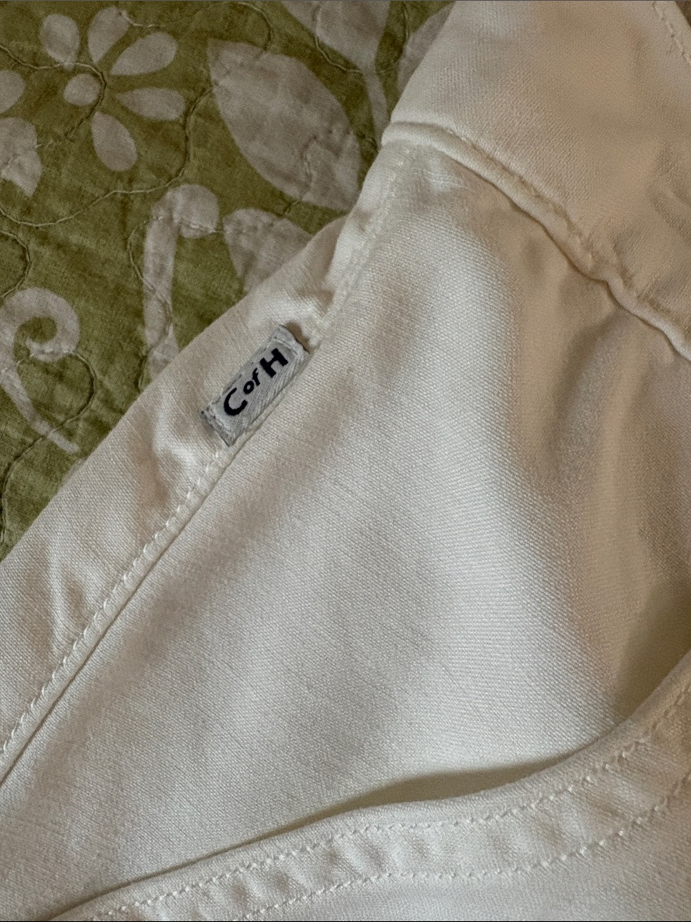 Citizens of Humanity Marcelle cargo pants in color Almonette. Size 28 - Picture 4 of 10